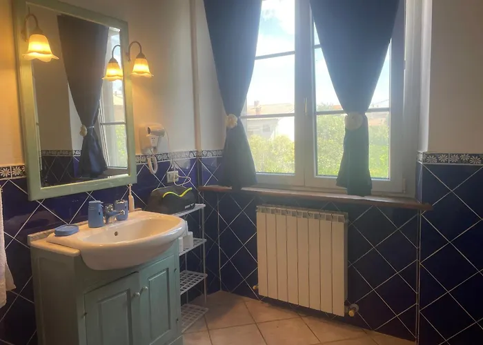 Sunshine Sanfatucchio