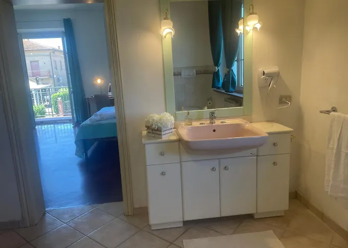 Sunshine Guest house 3*